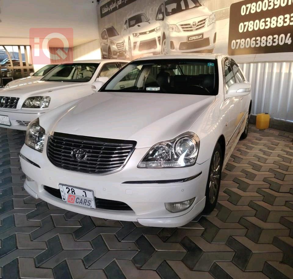 تۆیۆتا کراون